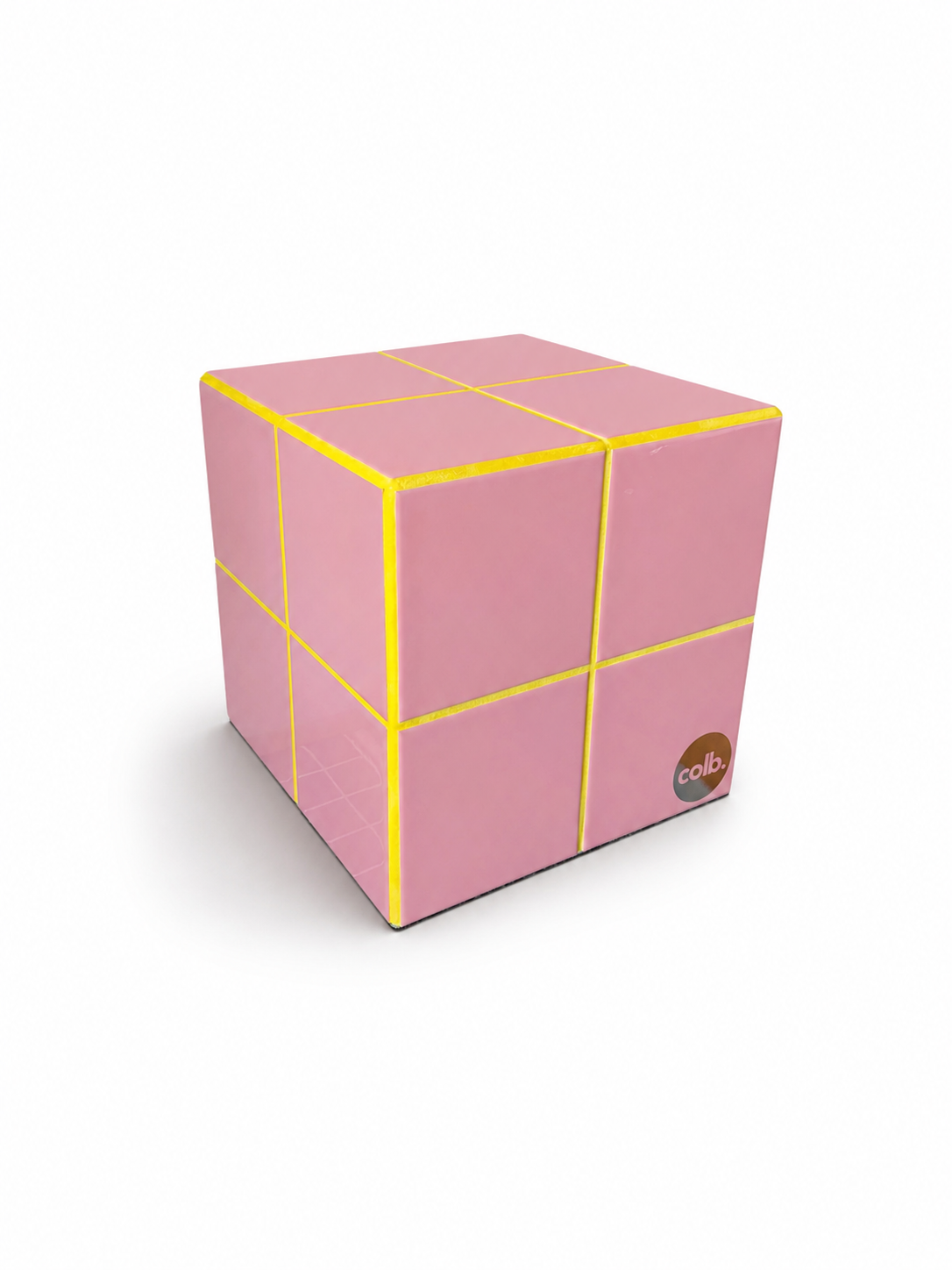COLB Cube 30 Keramik Rosa – Keramikfliesen-Beistelltisch mit Gelb-Fuge, handgefertigt in Berlin